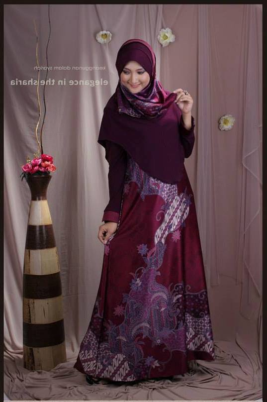  Gambar  Gaun Pesta Islami  informasi model baju  batik 